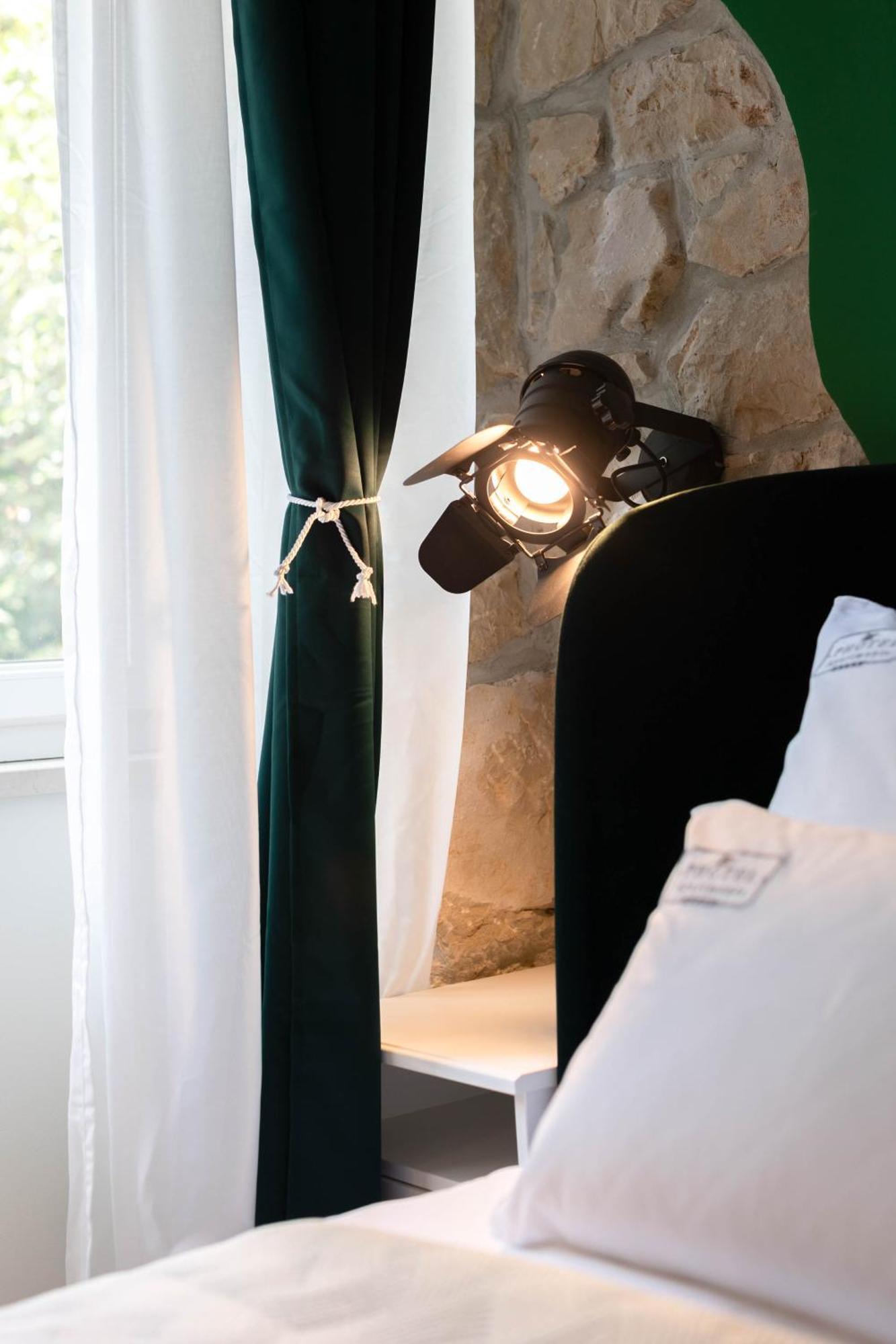 Photel Studio Apartments Crikvenica Buitenkant foto